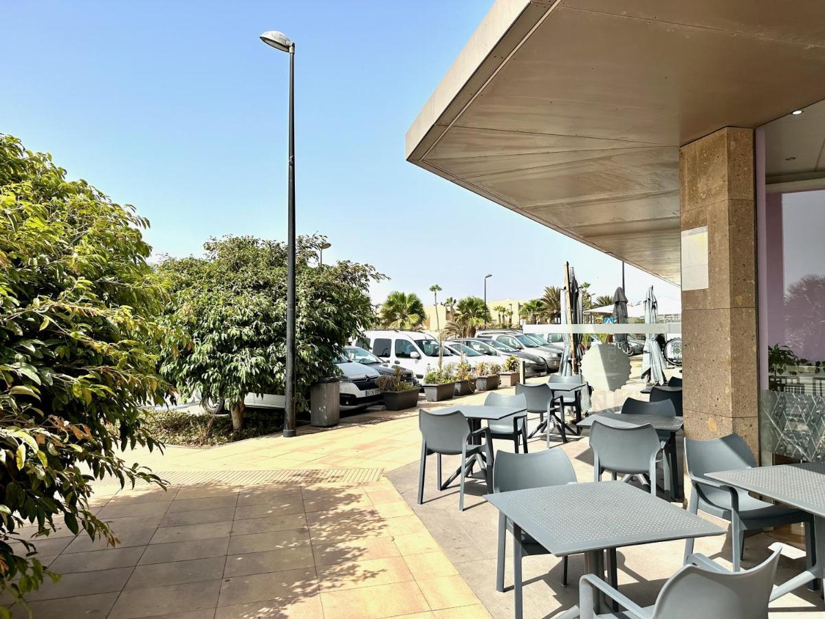 Pambnb - 250M To Beach, Family Pools, Wi-Fi & Bbq غراناديا دي أبونا المظهر الخارجي الصورة